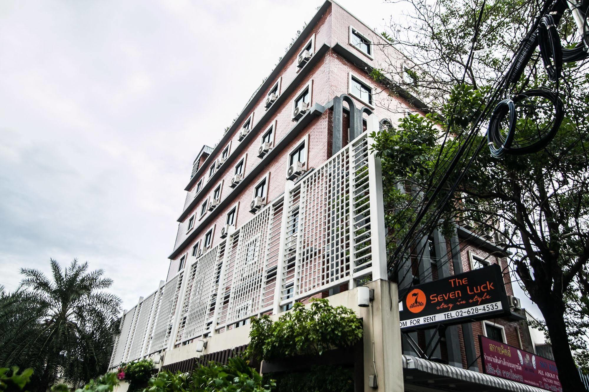 Hotel The Seven Luck à Bangkok Extérieur photo